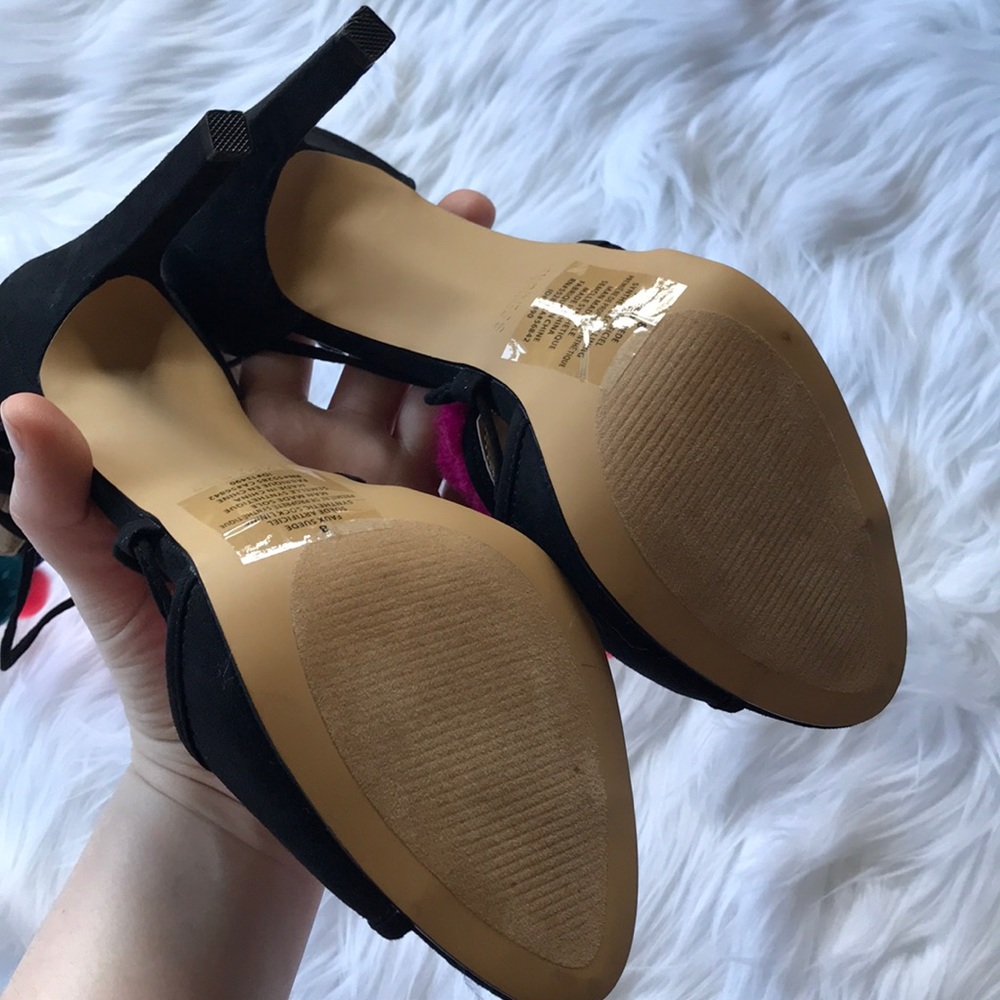 Relisted in my closet - Picture 5 of 8